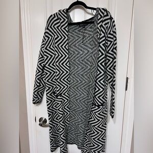 Joseph Monochrome Zigzag Knit Sweater